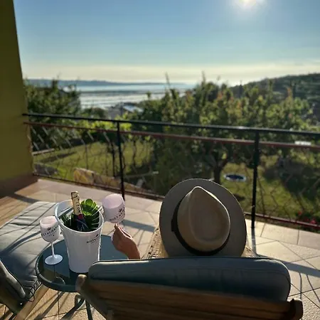 Salt View